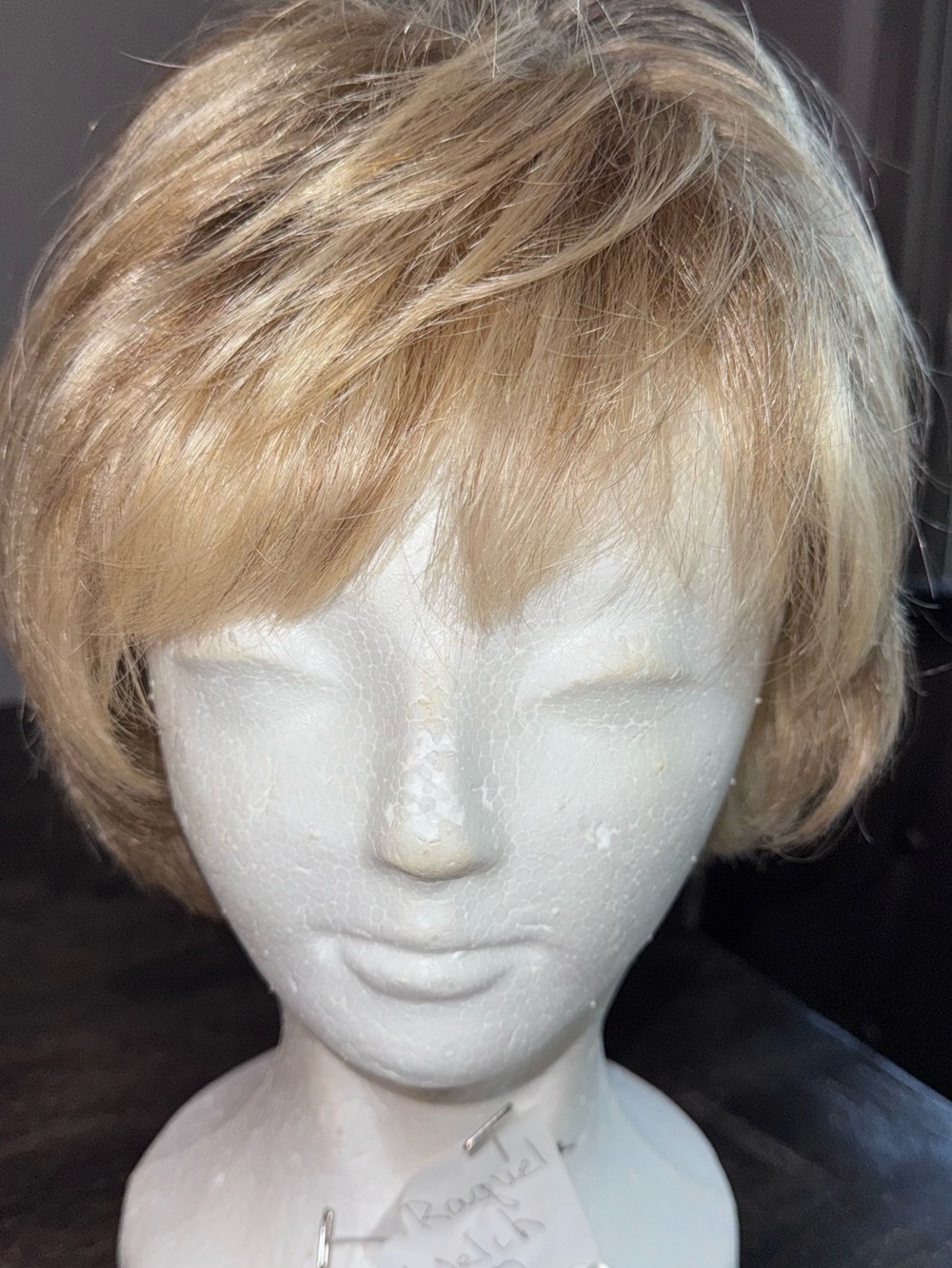 Raquel Welch Blonde Short Layered Women's Wig, like Voltage - Neutral Blonde #4
